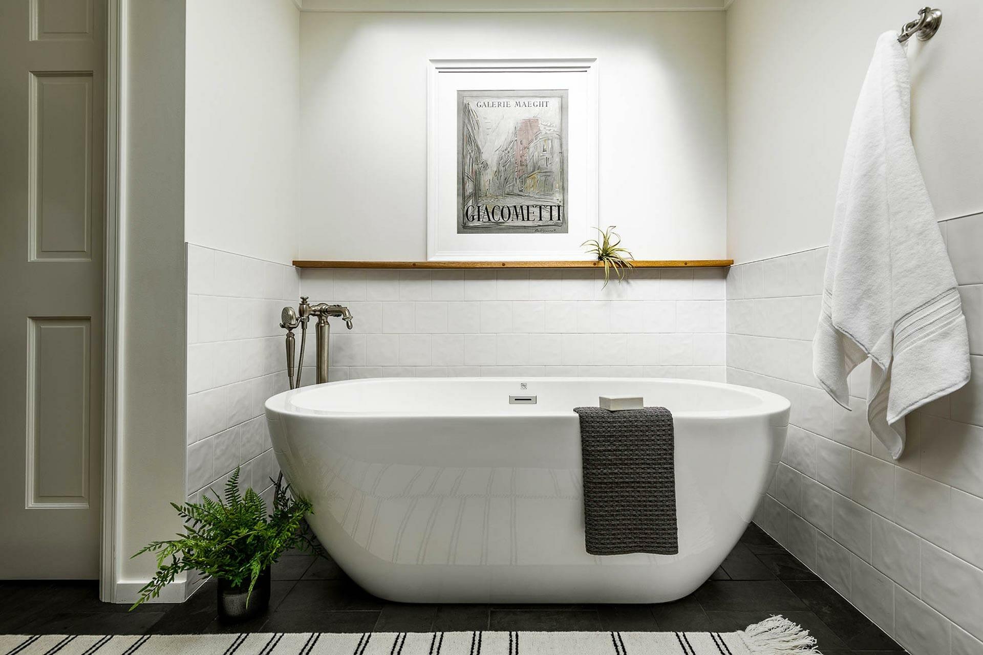 Outdated Bathrooms? Renovation Solutions Available in Seattle and Sammamish